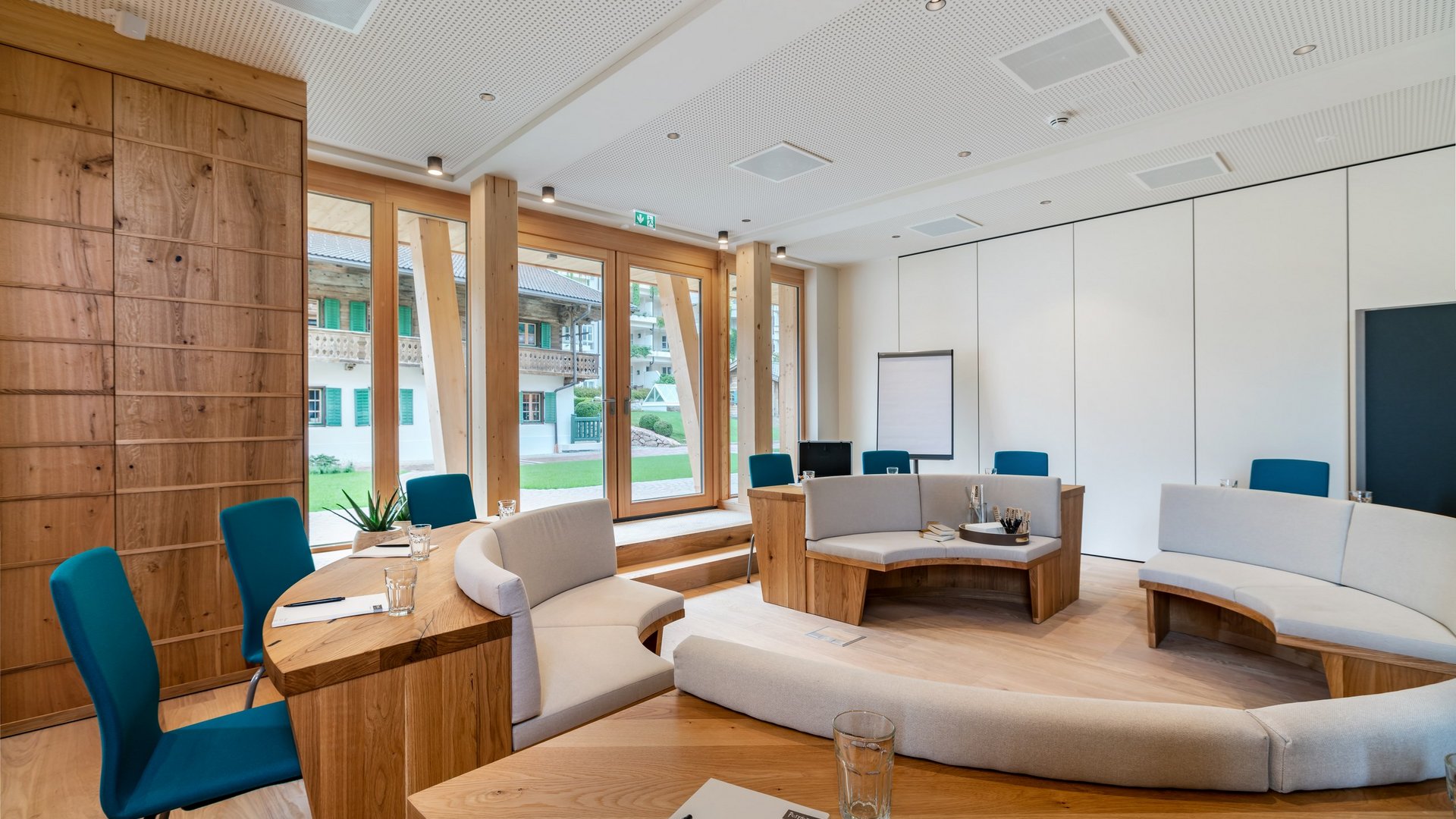 Kleiner Konferenzraum im Posthotel Achenkirch